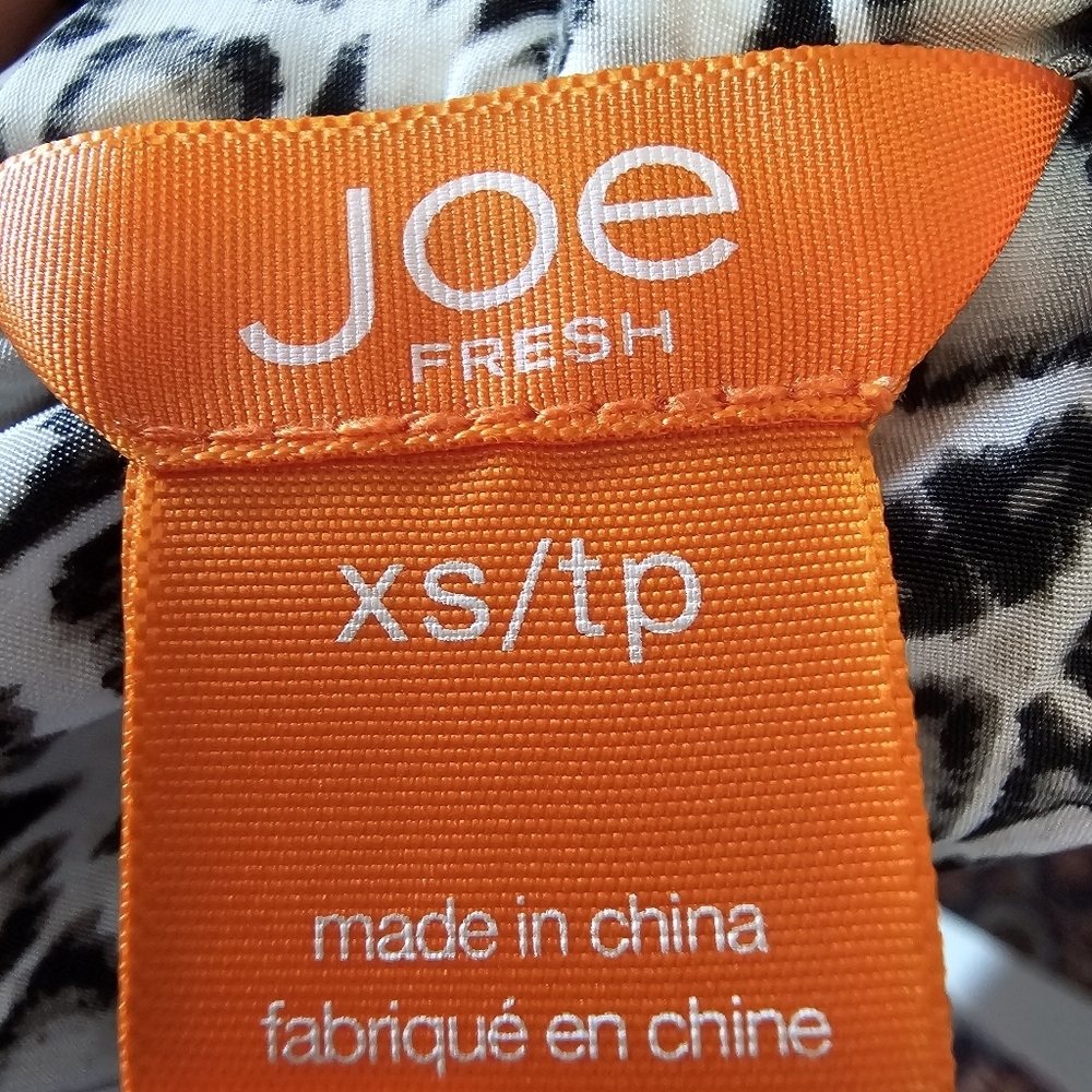Baroque Pattern Mini Skirt - Picture 4 of 4